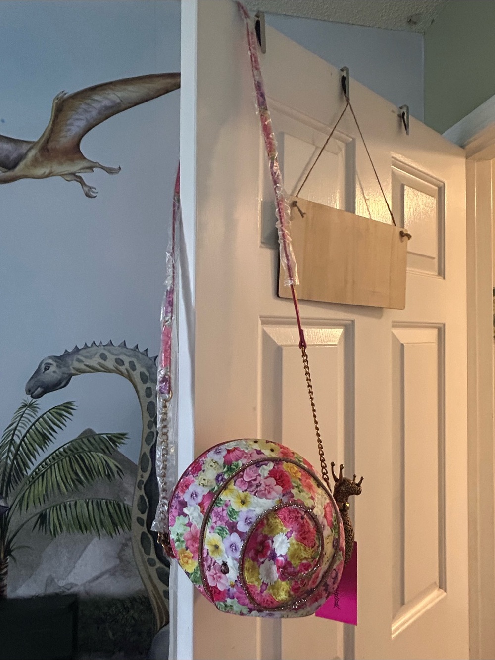 Betsey Johnson snail bag - Picture 3 of 4